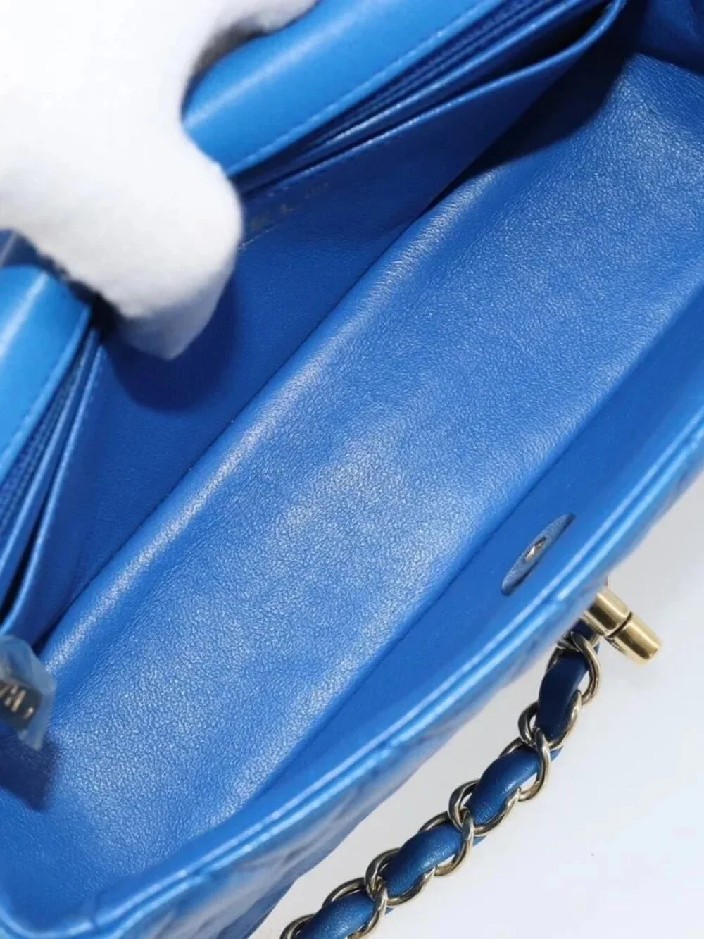 CHANEL Mini Matelasse 19 Chain Bag Lamb Skin Blue Gold CC Auth 182032SAV